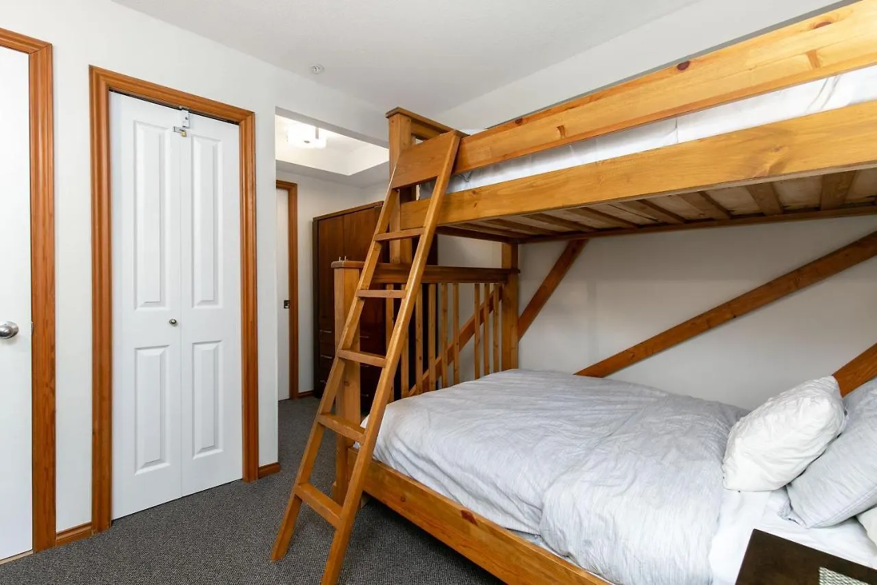 Glaciers Reach By Allseason Vacation Rentals Whistler