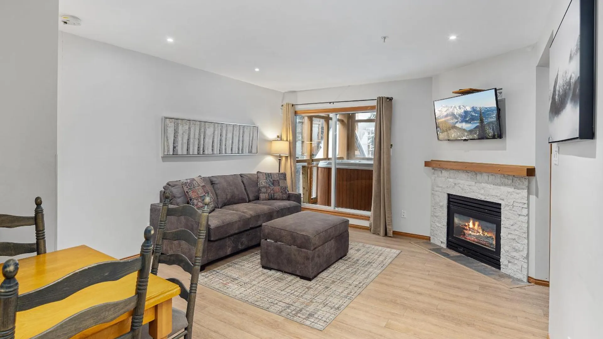 Glaciers Reach By Allseason Vacation Rentals Whistler Canada