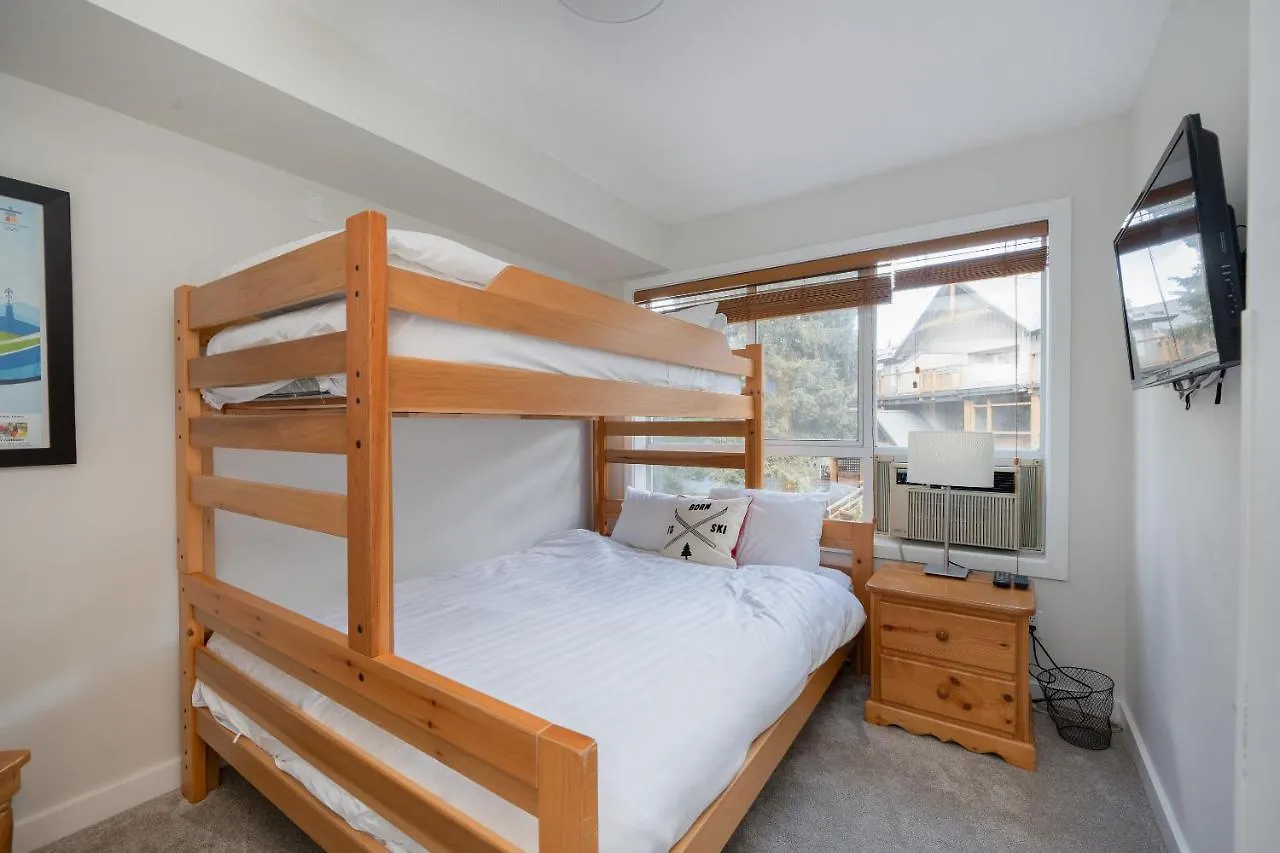 Glaciers Reach By Allseason Vacation Rentals Whistler Canada