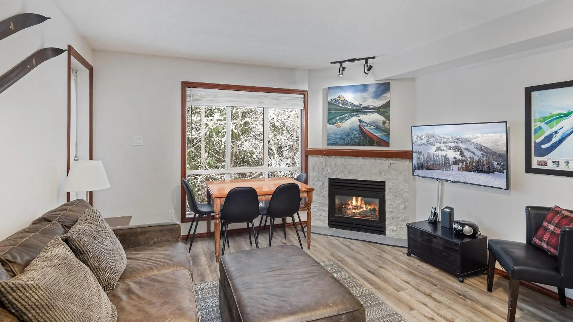 Glaciers Reach By Allseason Vacation Rentals Whistler 0*,  Canada