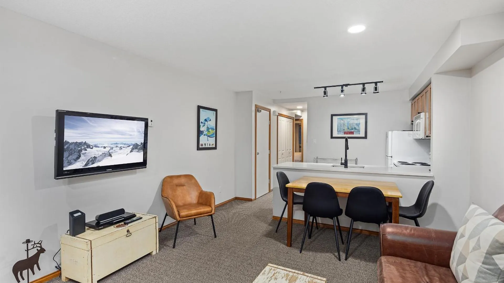 Glaciers Reach By Allseason Vacation Rentals Whistler